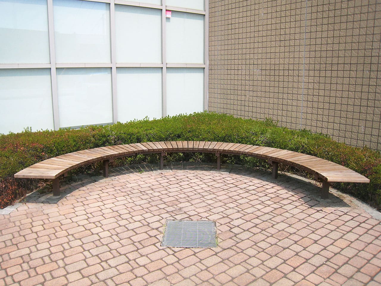 水橋ハローワーク前 サークルベンチ